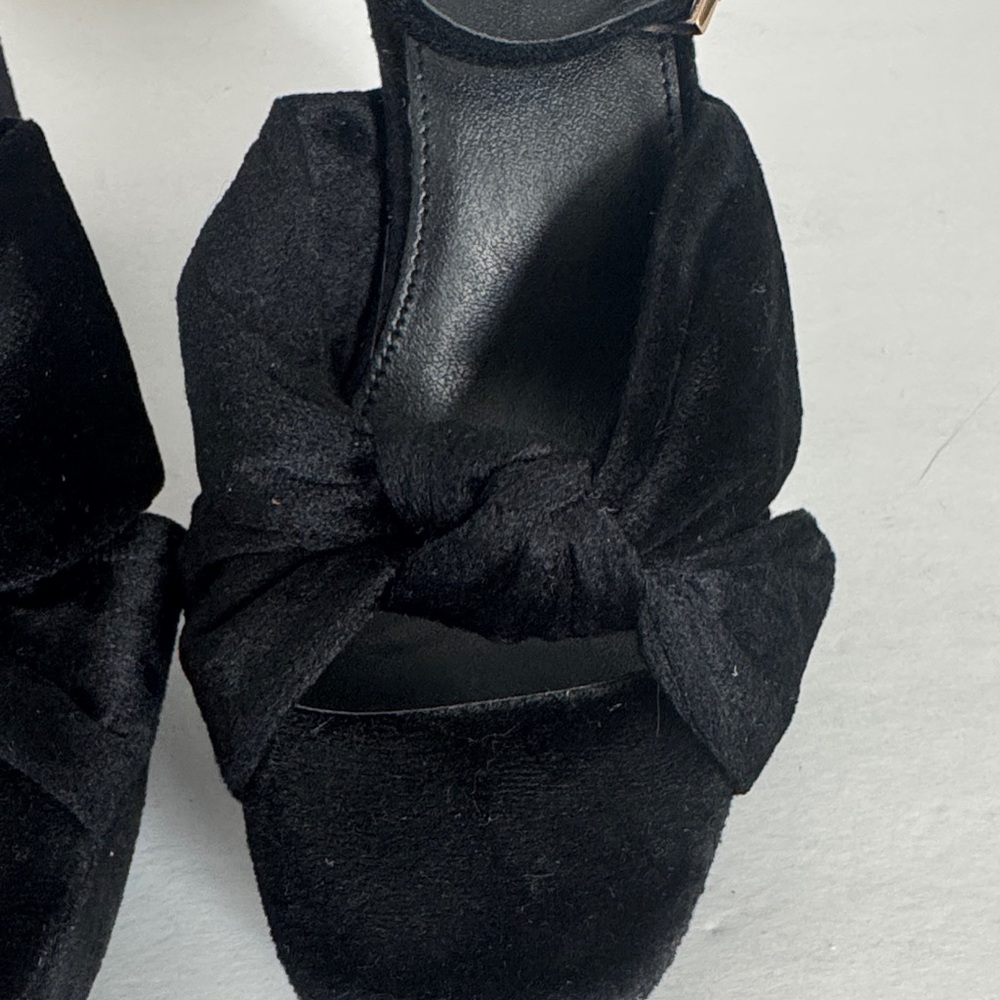 BCBGeneration Black Velvet Platform Heels shoe size 7.5B - Picture 3 of 8